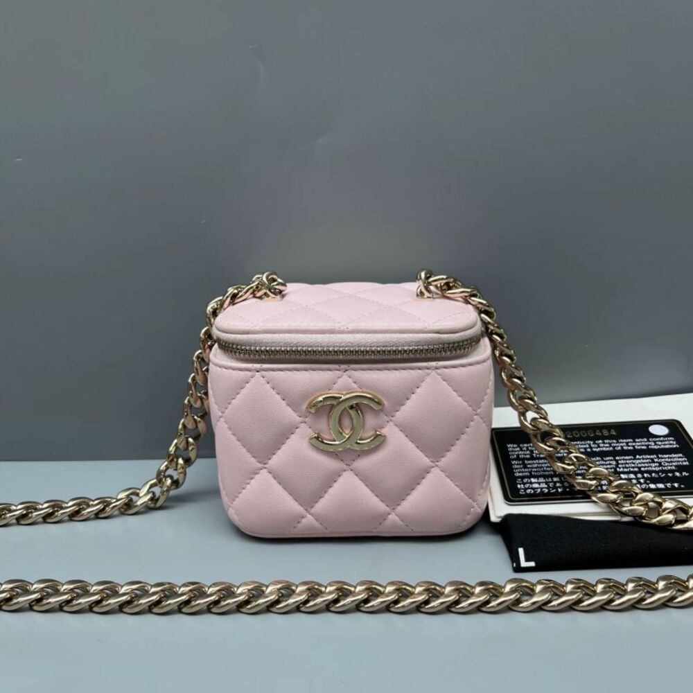Chanel Women Pre-Loved Bag Very Good Condition